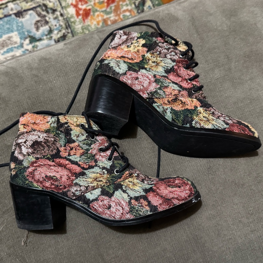 Diba floral lace up ankle booties